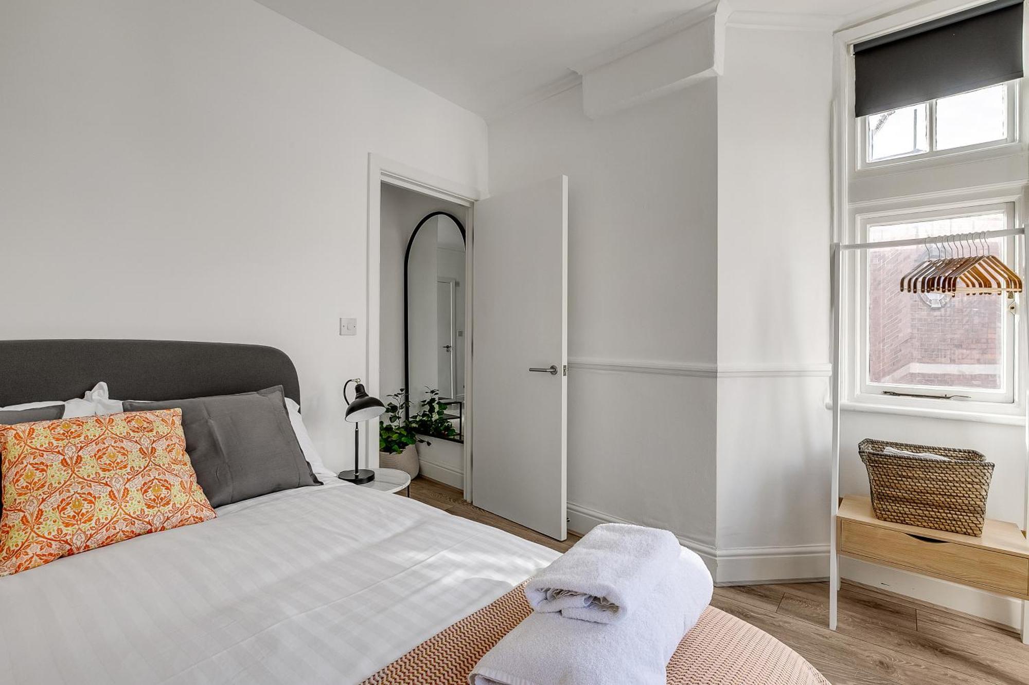 Lovely Kensington Apartments London Ngoại thất bức ảnh